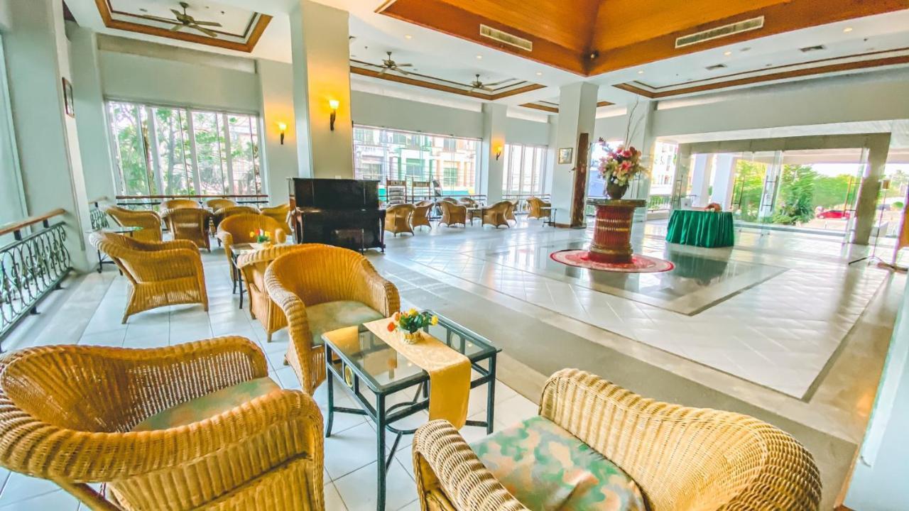 K Park Grand Hotel Sha Plus Certified Surat Thani Exterior photo