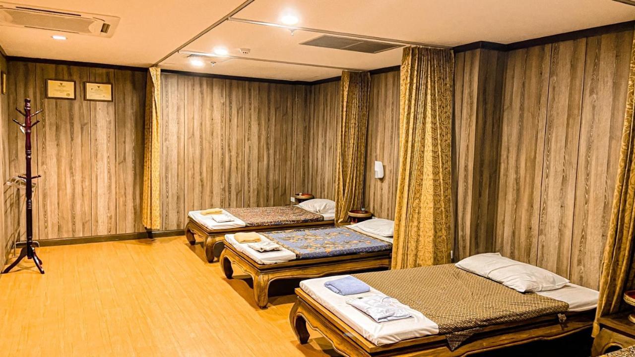 K Park Grand Hotel Sha Plus Certified Surat Thani Exterior photo