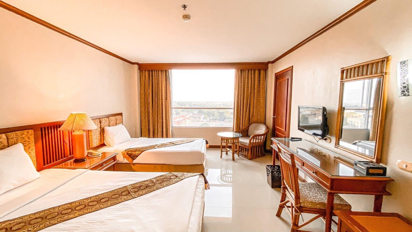 K Park Grand Hotel Sha Plus Certified Surat Thani Exterior photo