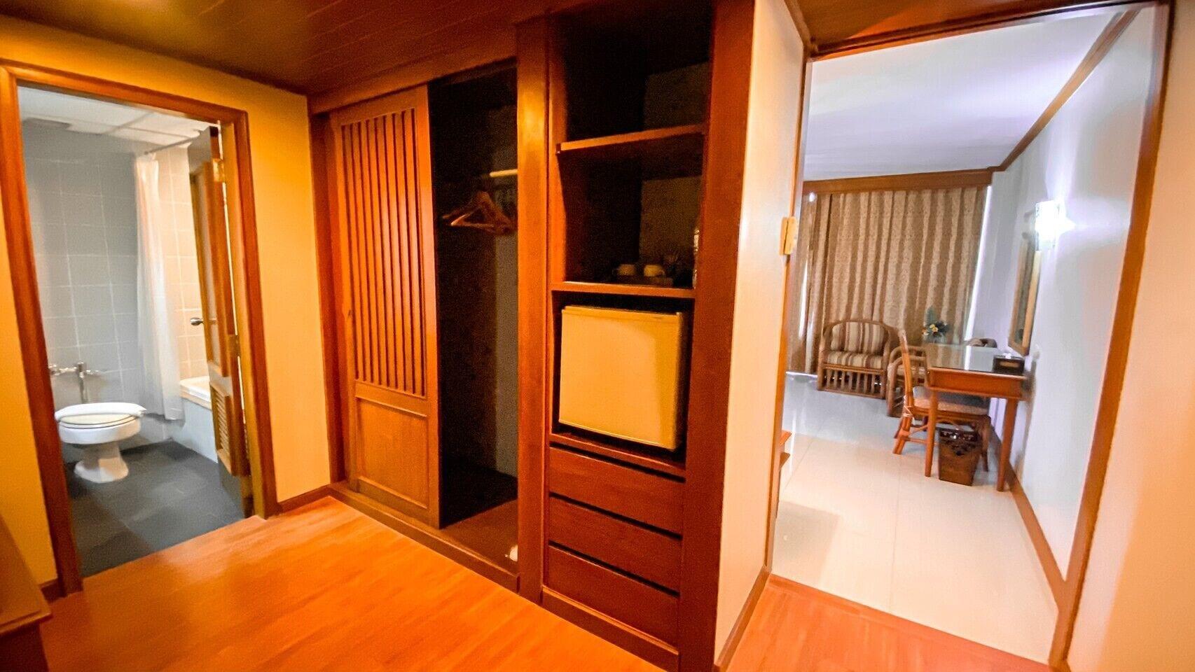 K Park Grand Hotel Sha Plus Certified Surat Thani Exterior photo