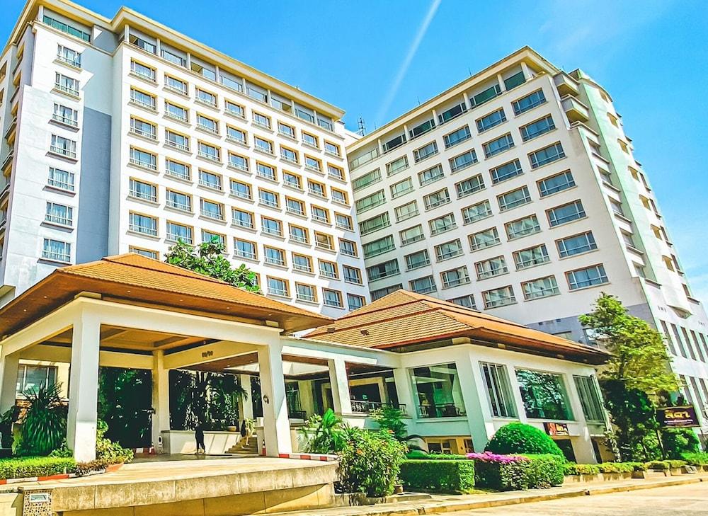 K Park Grand Hotel Sha Plus Certified Surat Thani Exterior photo